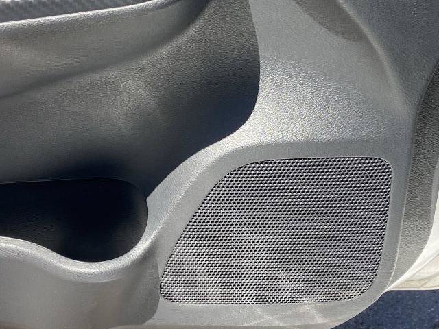 Used 2025 Nissan Versa SV FWD image 19