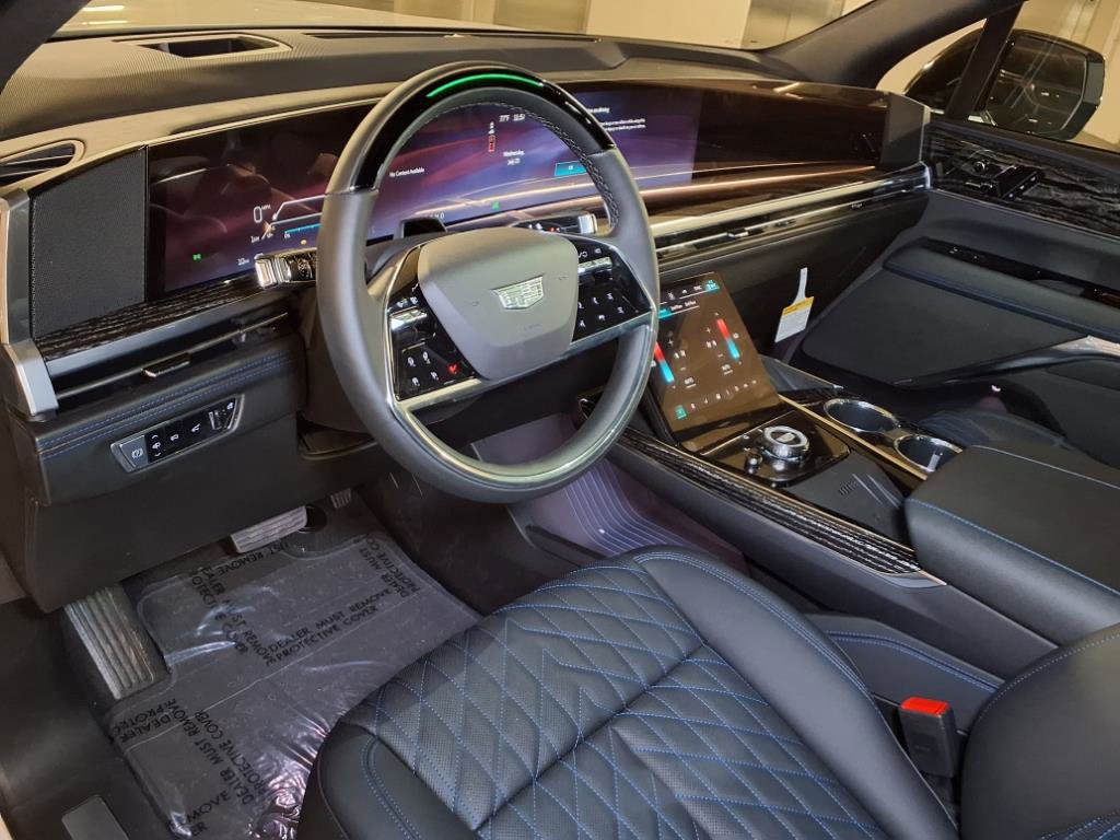 Used 2025 Cadillac Escalade IQ Luxury 1 image 13