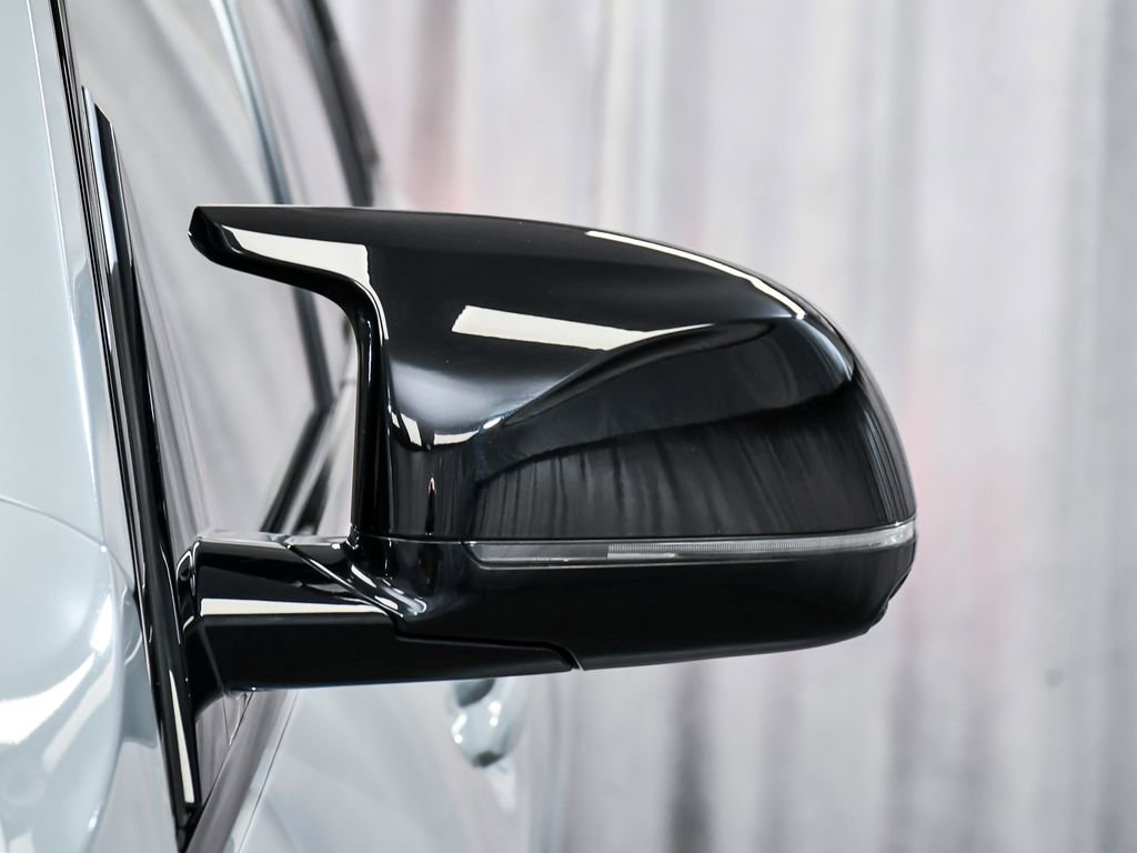 Used 2026 BMW X7 M60i AWD/4WD image 90