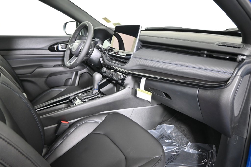 New 2026 Jeep Compass Limited image 14