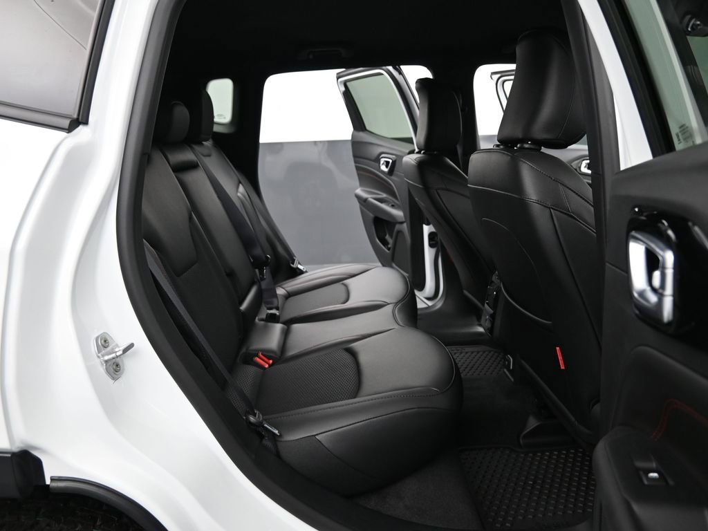 New 2026 Jeep Compass Trailhawk image 15