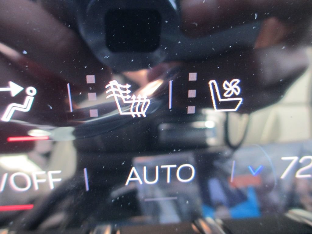 New 2026 GMC Yukon XL Elevation w/ Elevation Premium Package AWD/4WD image 23