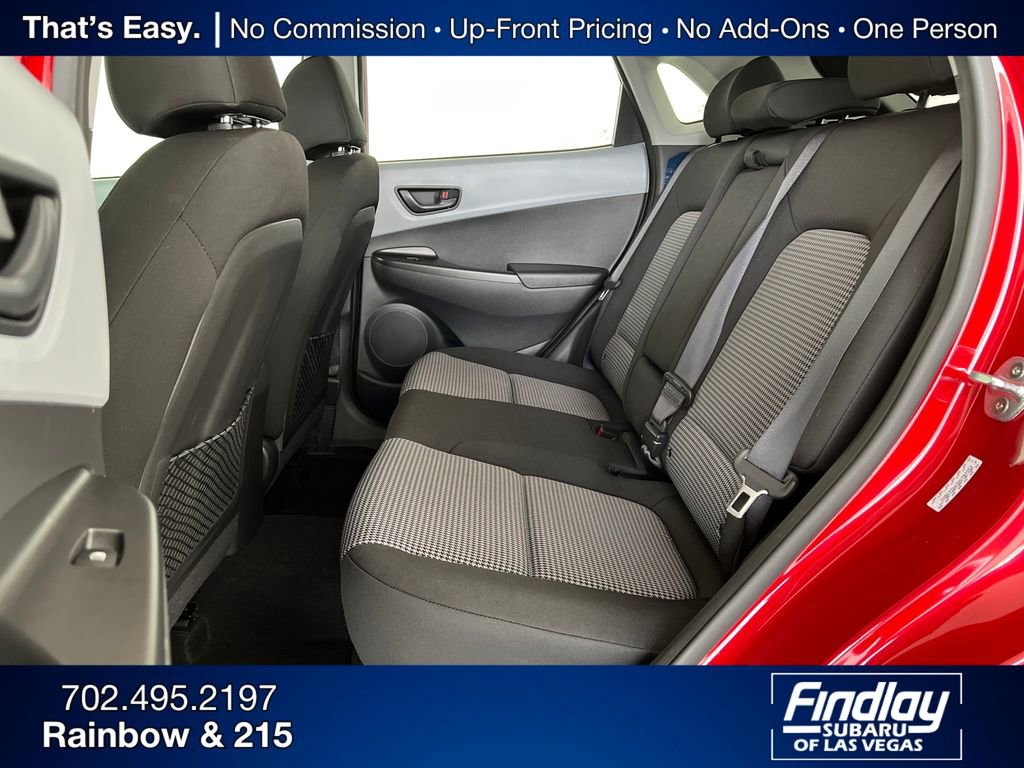 Used 2021 Hyundai Kona SEL w/ Winter Weather Package image 28