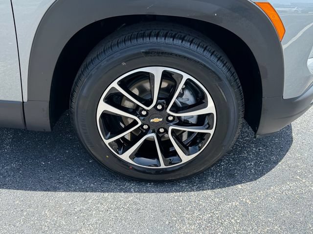 Used 2025 Chevrolet TrailBlazer LT FWD image 20