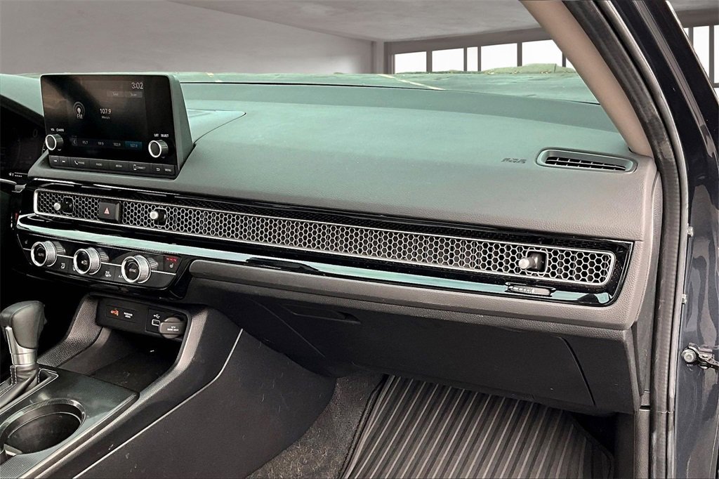 Used 2024 Honda Civic EX image 16