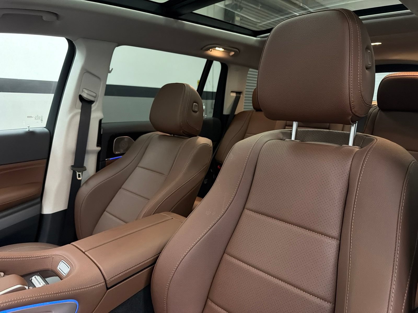 Used 2026 Mercedes-Benz GLS 450 4MATIC image 25