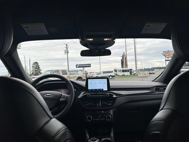 Used 2025 Ford Escape ST-Line AWD/4WD image 24