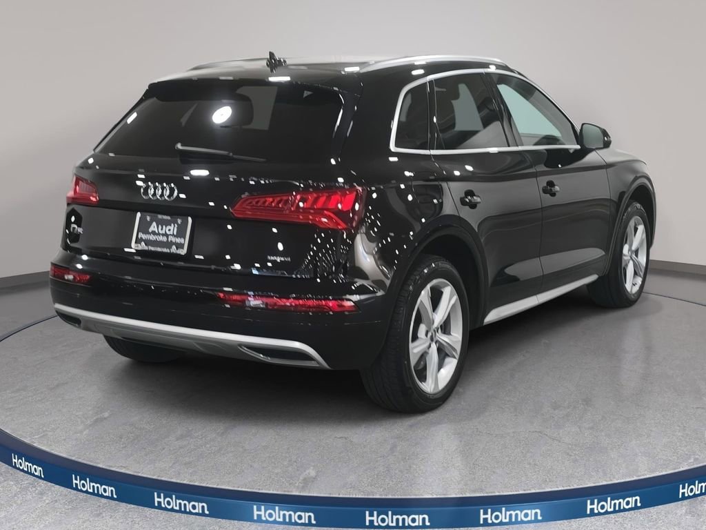 Used 2020 Audi Q5 2.0T Premium w/ Convenience Package image 6