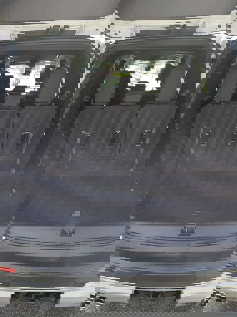 Used 2025 GMC Acadia Elevation image 18