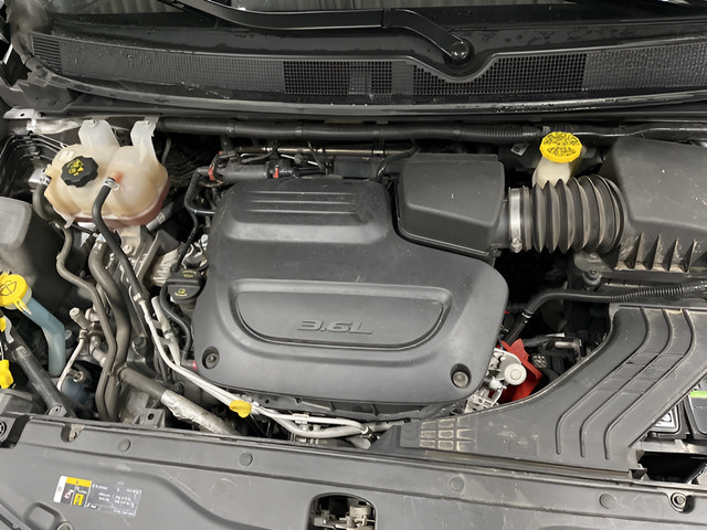 Used 2021 Chrysler Voyager Lxi FWD image 28
