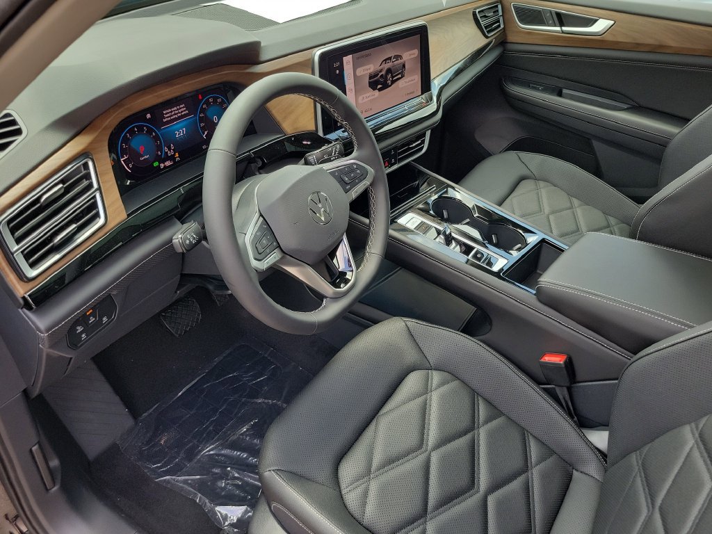 New 2026 Volkswagen Atlas SE FWD image 7