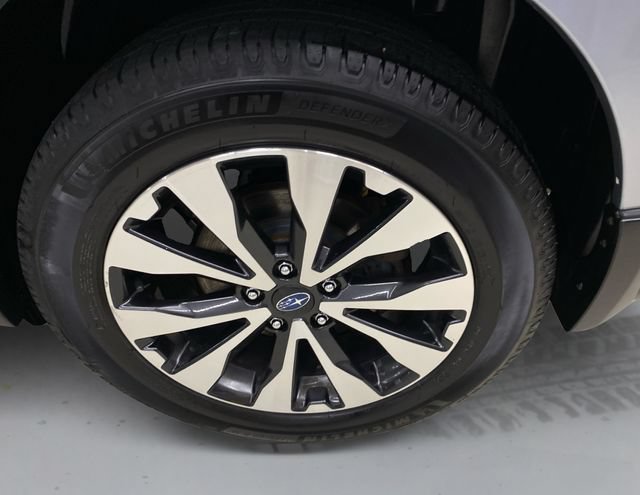 Used 2017 Subaru Outback 3.6R Limited AWD/4WD image 19