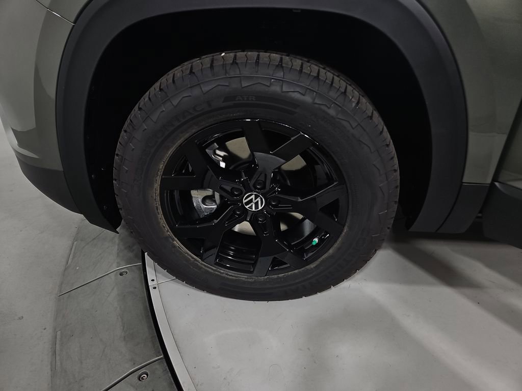 New 2026 Volkswagen Atlas Peak Edition image 25