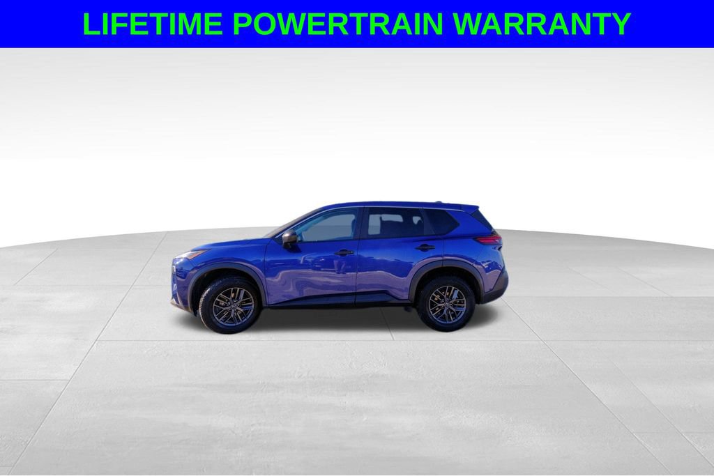 Used 2023 Nissan Rogue S image 3