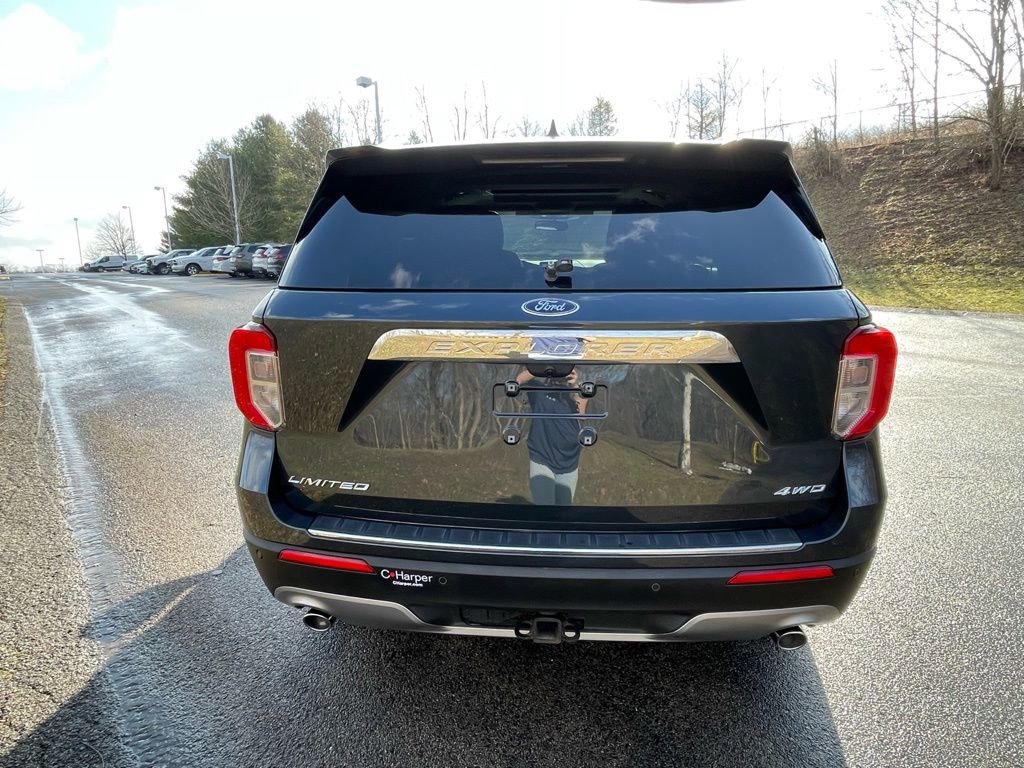 Used 2022 Ford Explorer Limited w/ Equipment Group 301A image 4