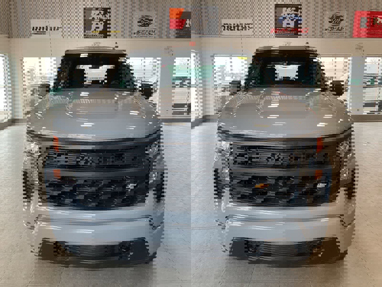 Used 2024 Chevrolet Silverado 1500 Custom image 2