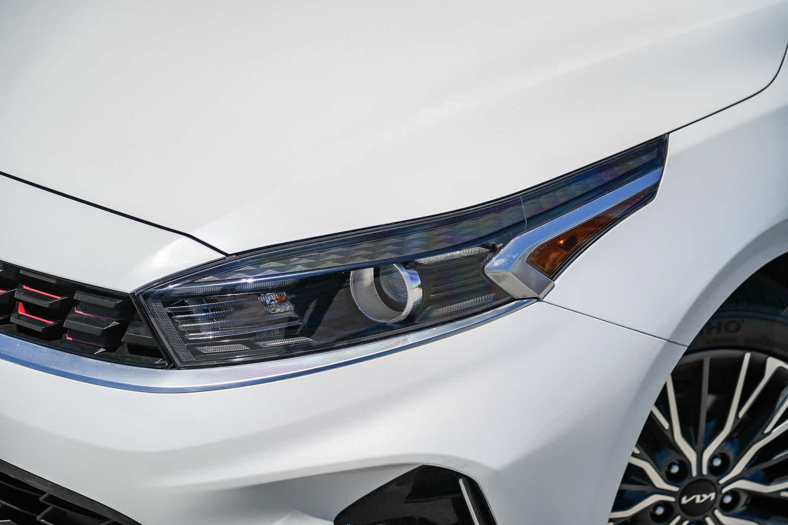 Used 2024 Kia Forte GT-Line FWD image 2