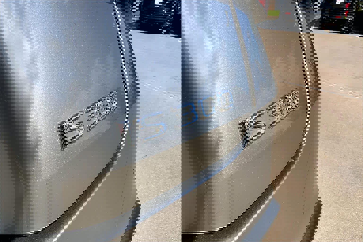 Used 2021 Lexus IS 300 w/ Comfort Package image 29