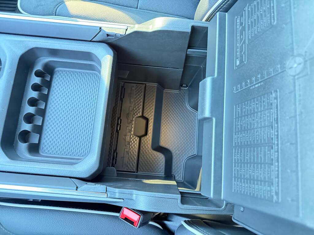 New 2026 RAM 1500 Laramie w/ Night Edition image 39