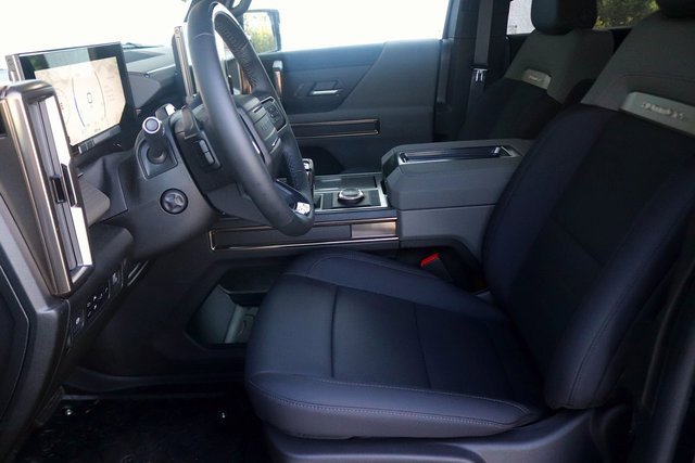 New 2025 GMC Hummer EV 2X image 13