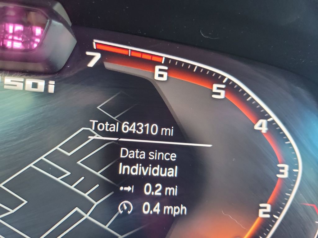 Used 2022 BMW X5 M50i w/ Executive Package image 33