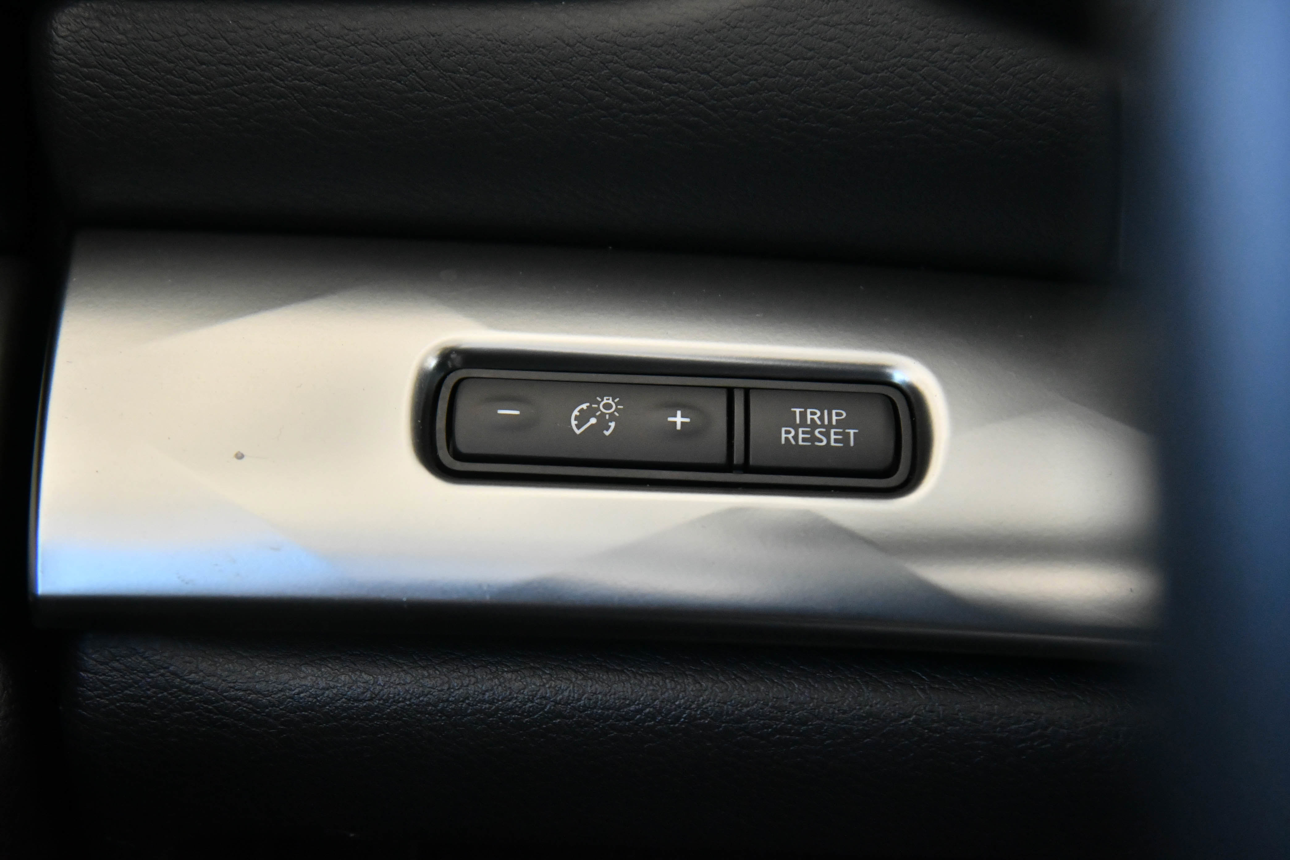 Used 2023 Nissan Maxima SV w/ Floor Mat Group image 30