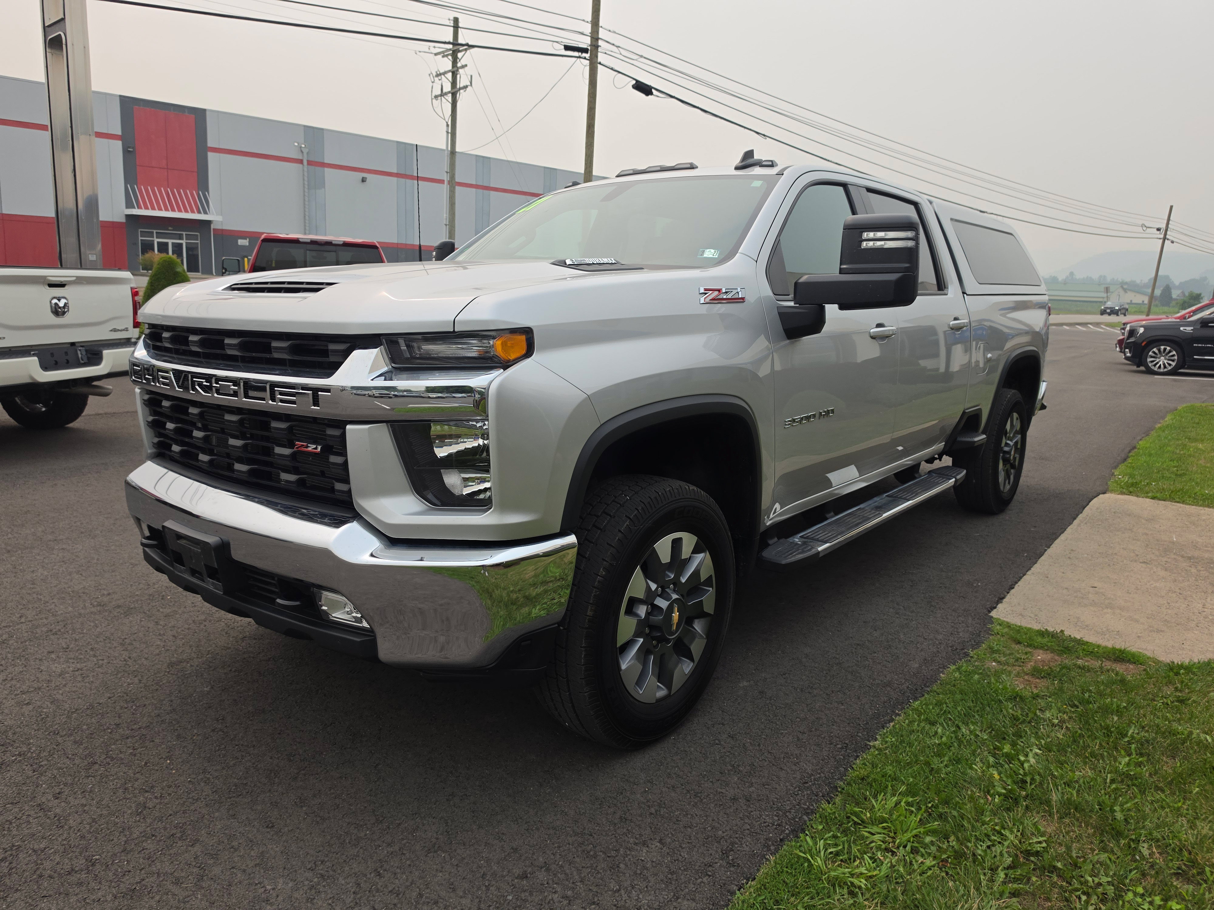 Used 2021 Chevrolet Silverado 3500 LT w/ Convenience Package AWD/4WD image 8