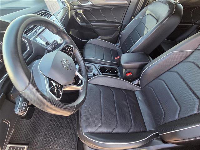 Used 2022 Volkswagen Tiguan SEL R-Line image 15