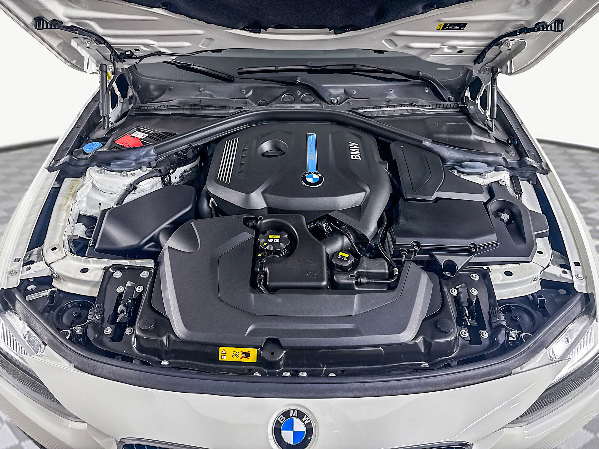 Used 2017 BMW 330e image 39