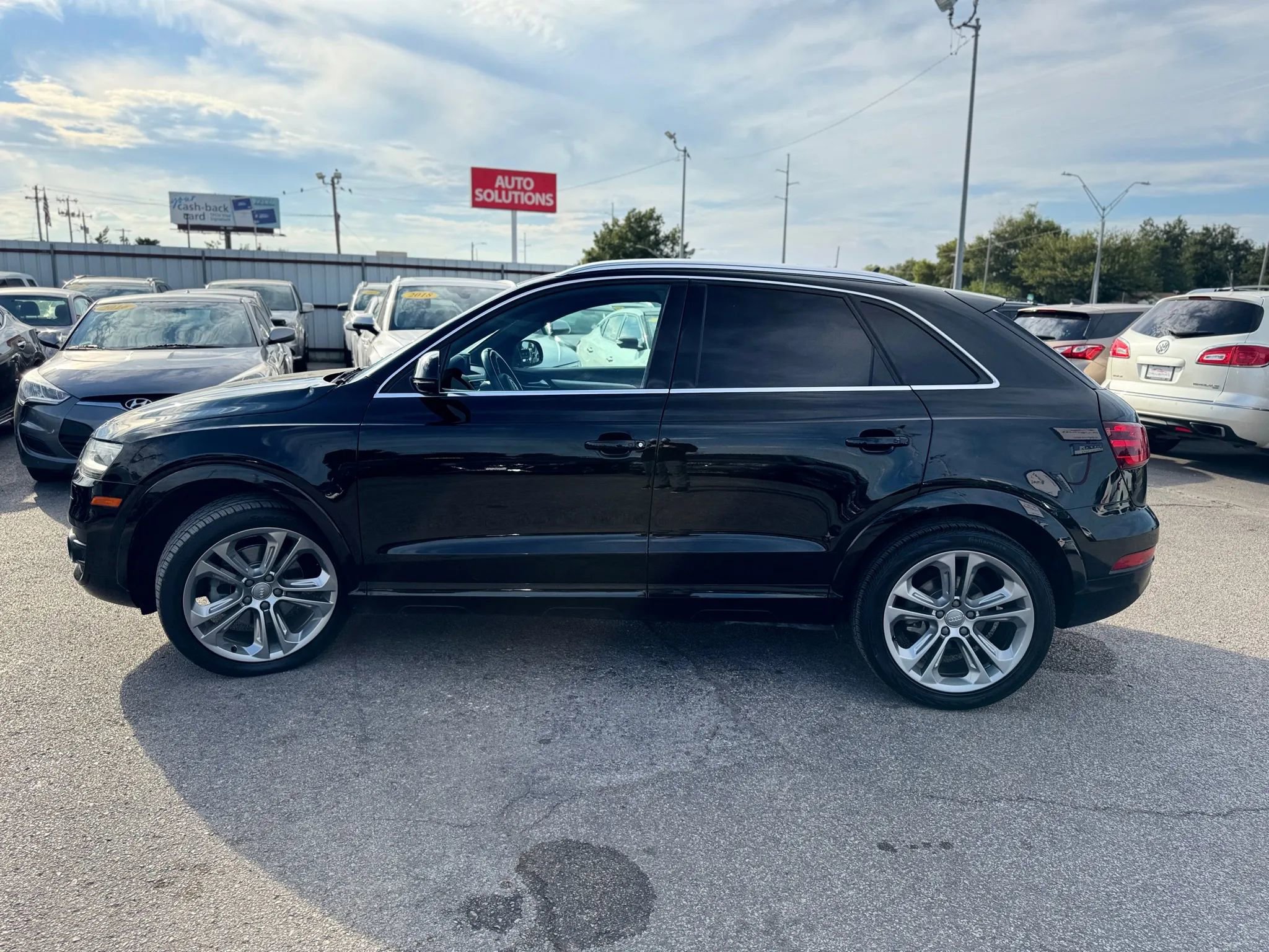 Used 2015 Audi Q3 2.0T Prestige w/ Prestige Package image 6