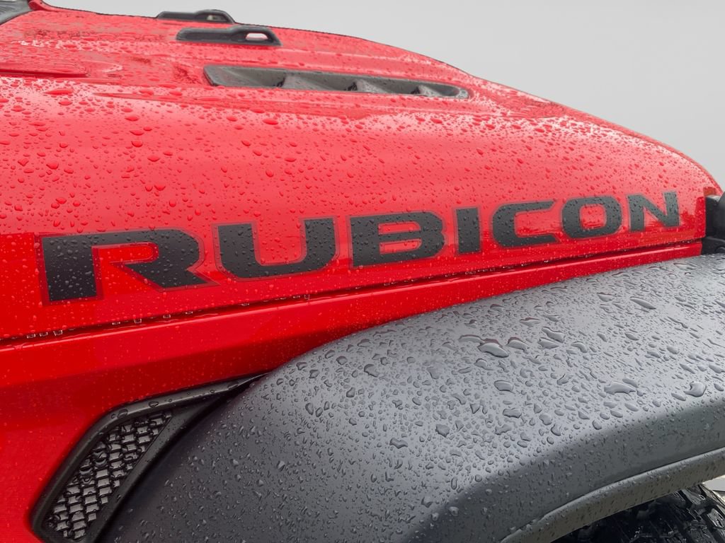 Used 2023 Jeep Gladiator Rubicon w/ Cold Weather Group AWD/4WD image 18