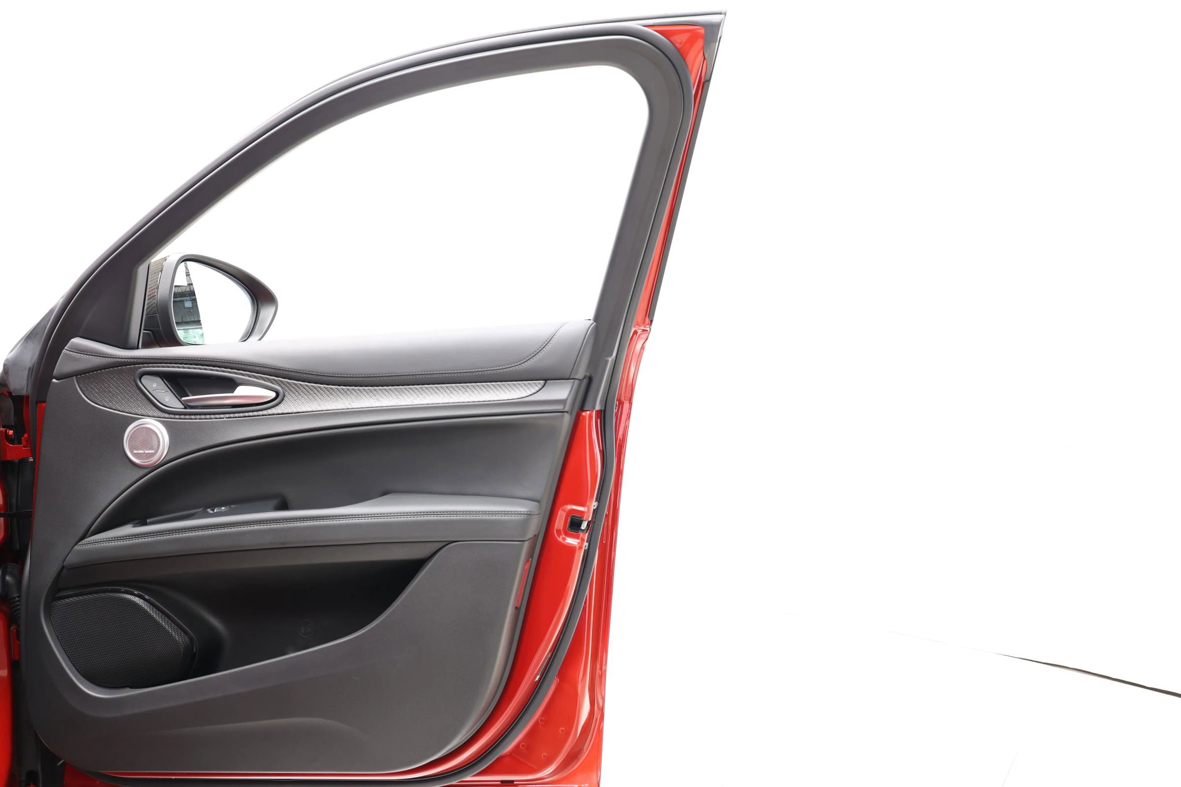 Used 2024 Alfa Romeo Stelvio Quadrifoglio image 75