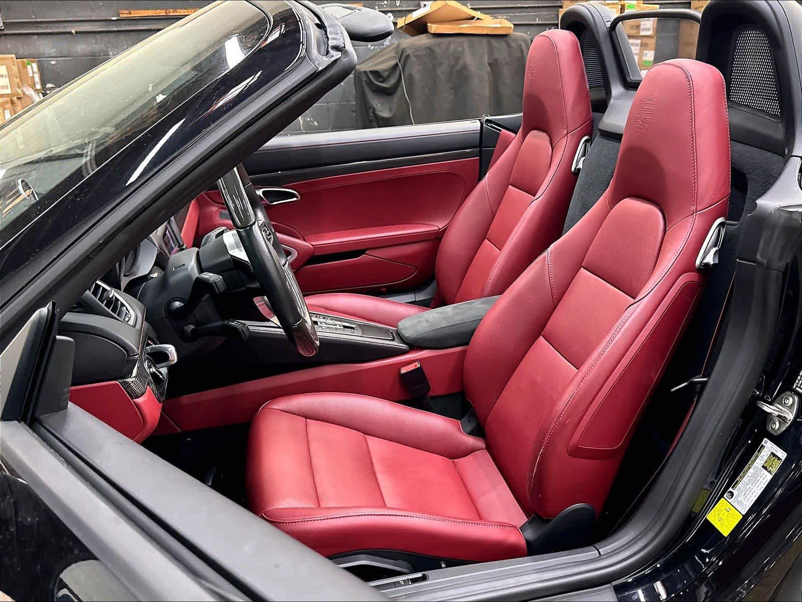 Used 2024 Porsche 718 Boxster RWD image 28