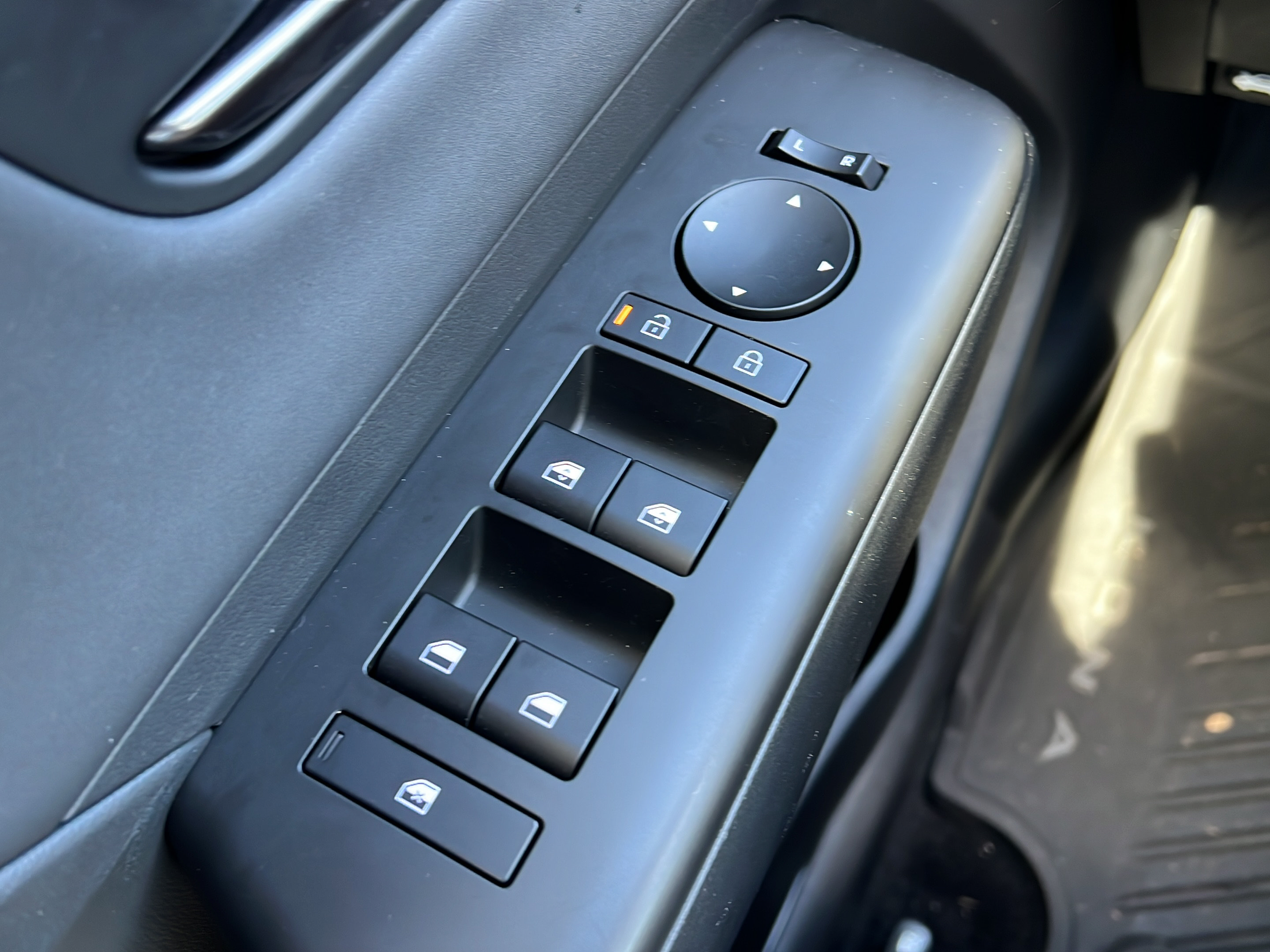 Used 2025 Hyundai Kona N Line S FWD image 18