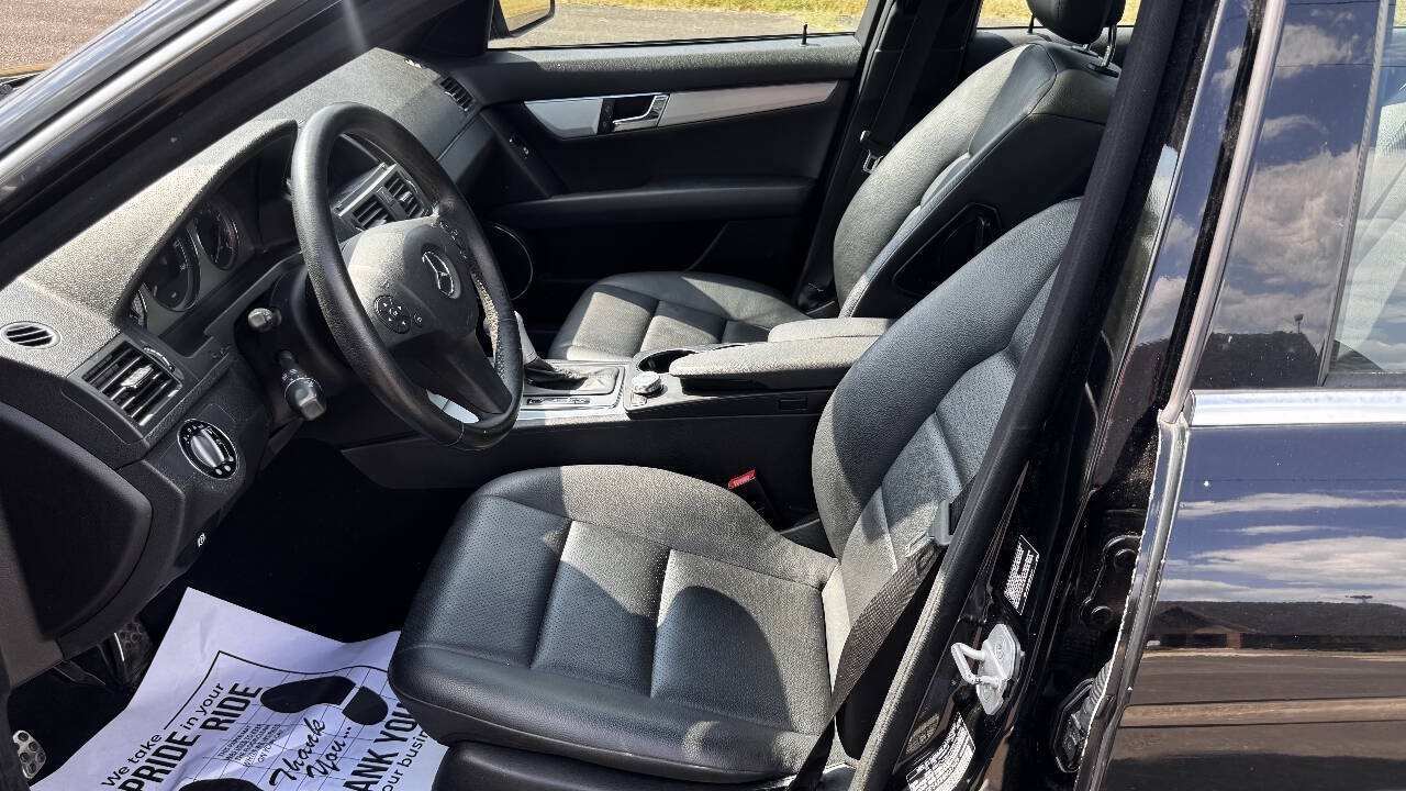 Used 2008 Mercedes-Benz C 300 Sedan image 15