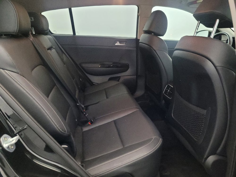 Used 2020 Kia Sportage EX image 19