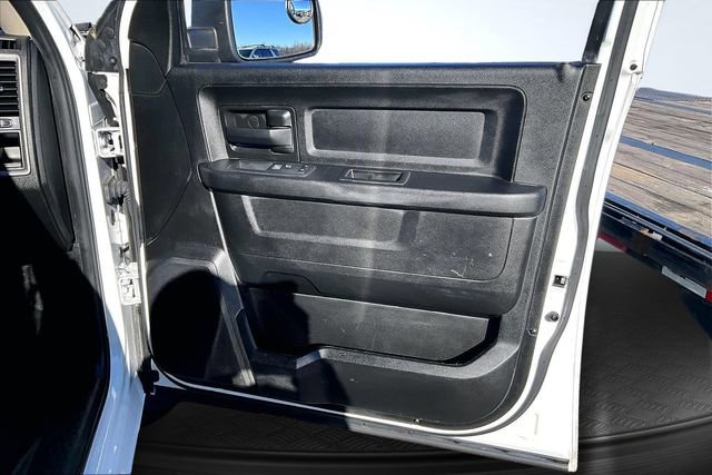 Used 2020 RAM 1500 Tradesman w/ Chrome Appearance Group image 27