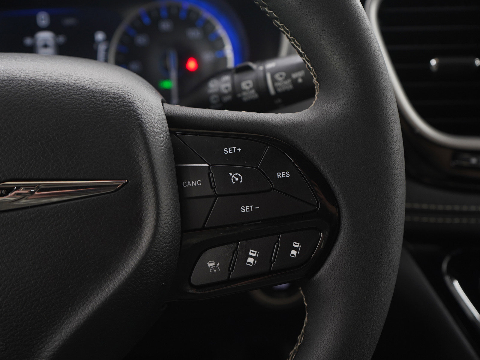 Used 2023 Chrysler Pacifica Touring-L w/ S Appearance Package AWD/4WD image 27