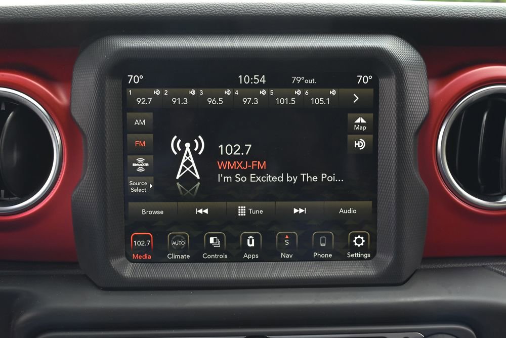 Used 2023 Jeep Wrangler Rubicon AWD/4WD image 10