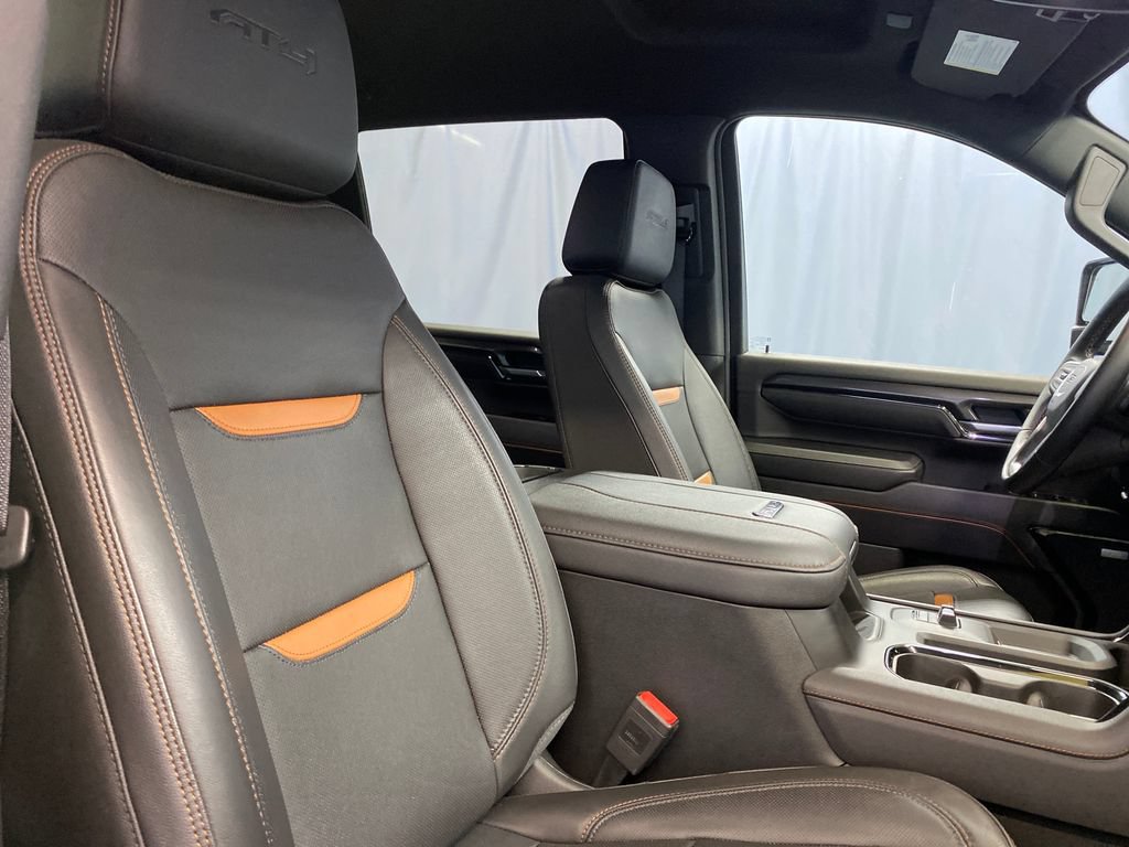 Used 2024 GMC Sierra 2500 AT4 w/ Technology Package AWD/4WD image 38