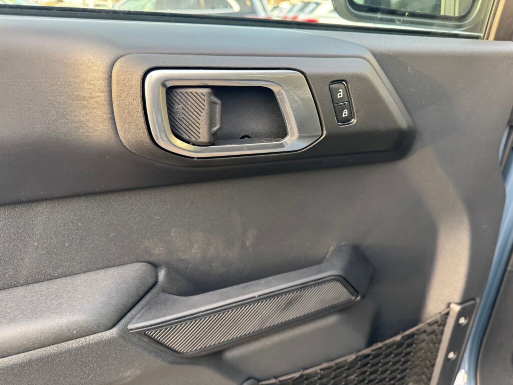 New 2025 Ford Bronco Badlands image 10