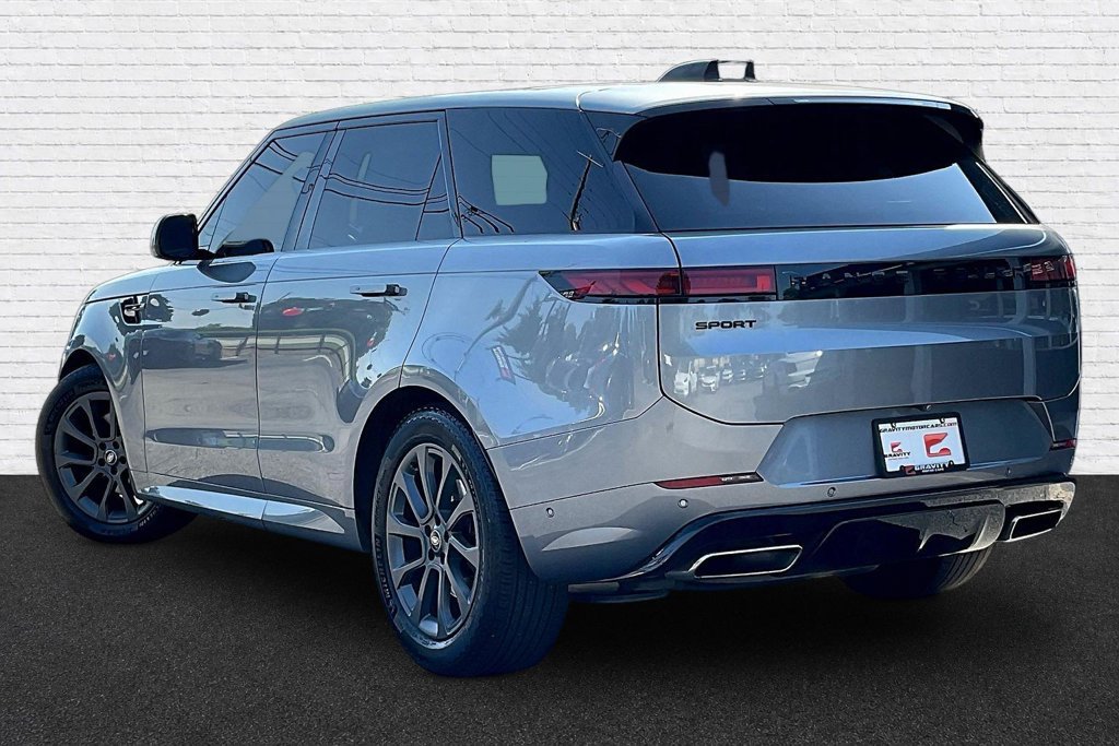 Used 2024 Land Rover Range Rover Sport Dynamic SE AWD/4WD image 4