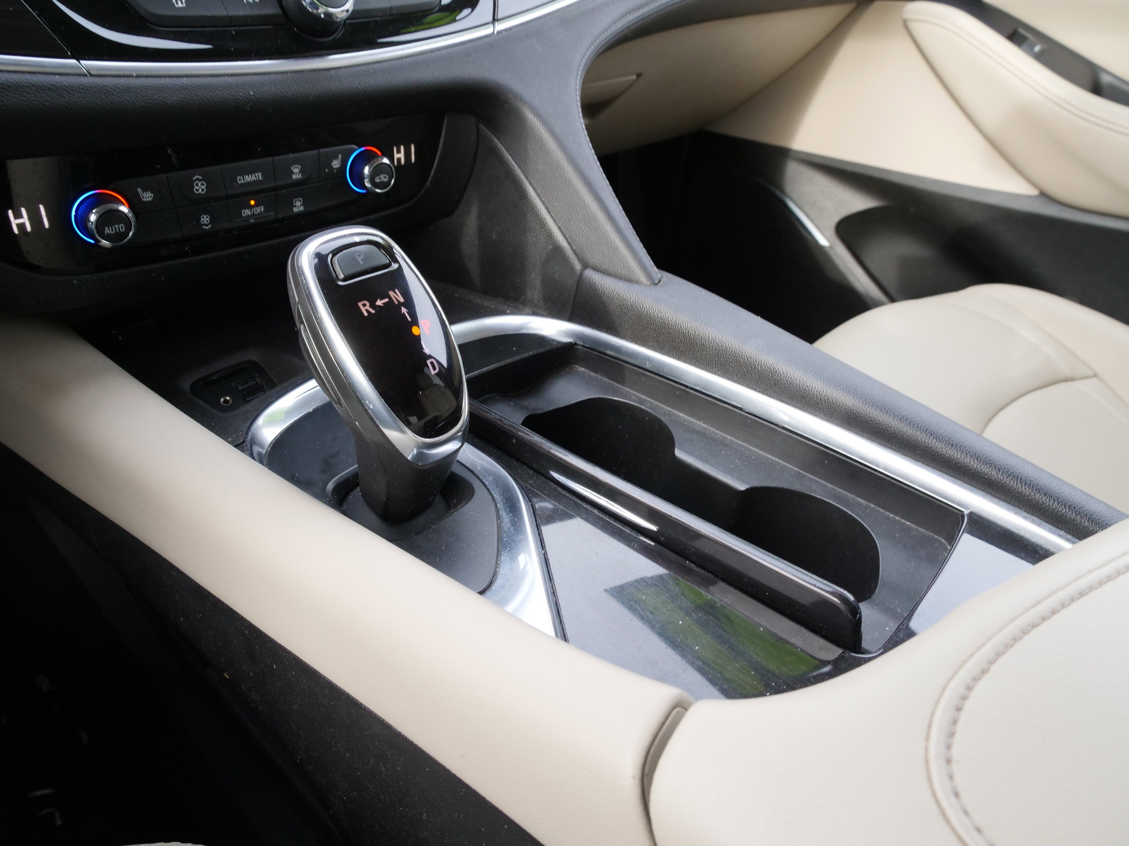 Certified 2021 Buick Enclave Essence image 25