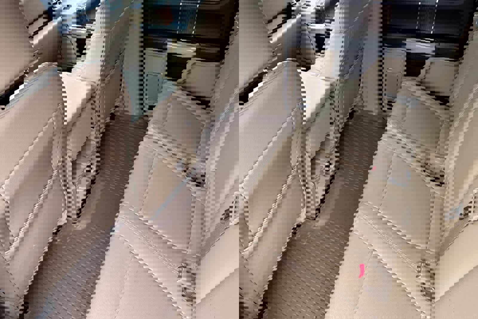 Used 2015 Ford F150 Lariat w/ Equipment Group 501A Mid image 4