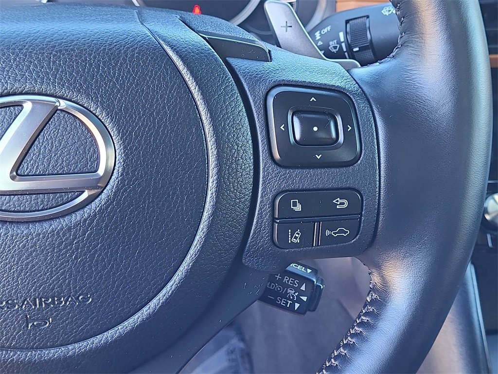 Used 2025 Lexus IS 300 F Sport image 21