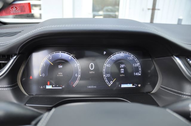 Used 2024 Jeep Grand Cherokee Overland w/ Luxury Tech Group IV image 26