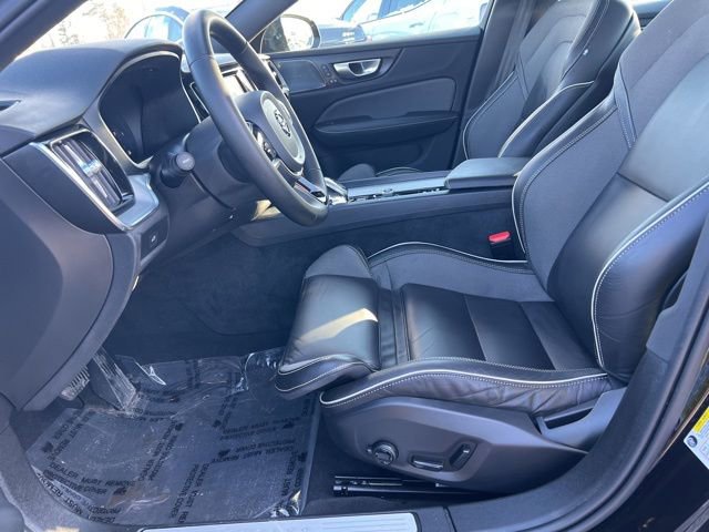 Certified 2024 Volvo S60 B5 Plus w/ Climate Package image 27