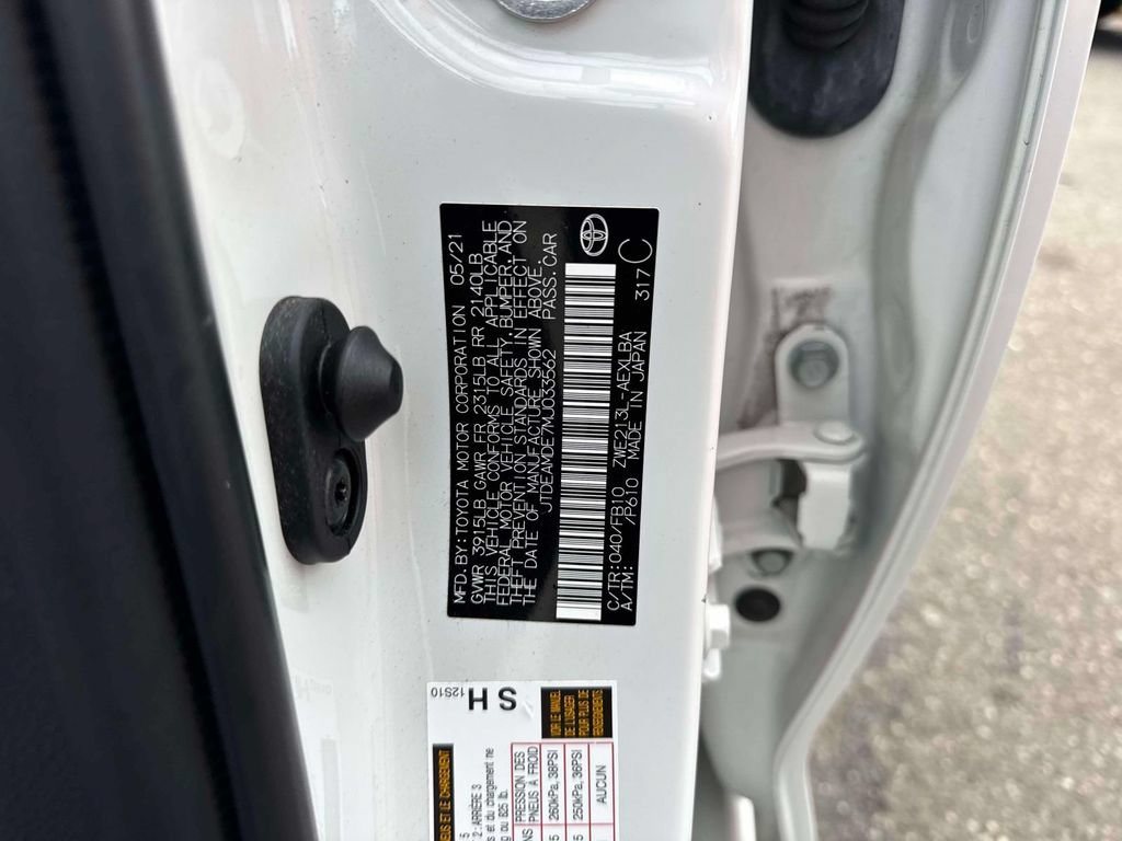 Used 2021 Toyota Corolla LE FWD image 13