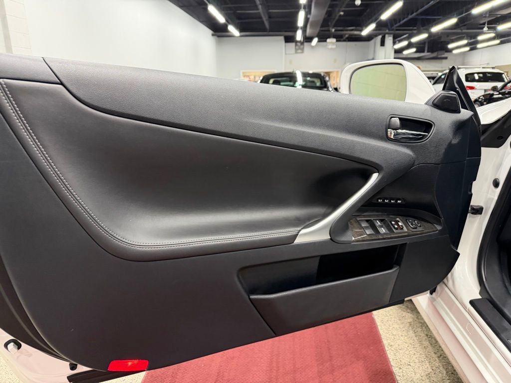 Used 2010 Lexus IS 250C RWD image 19