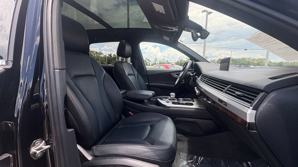 Used 2019 Audi Q7 2.0T Premium w/ Convenience Package AWD/4WD image 29